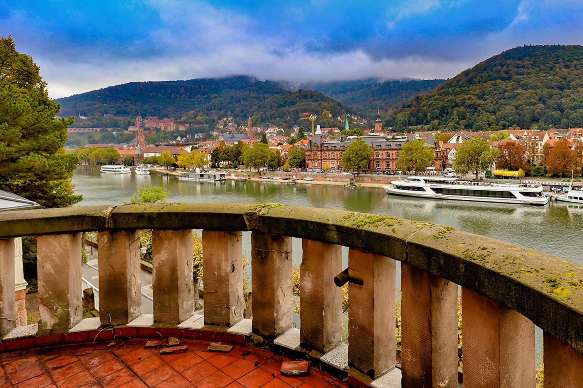 Villa mit Blick auf Schloss und Neckar (Nachlass)